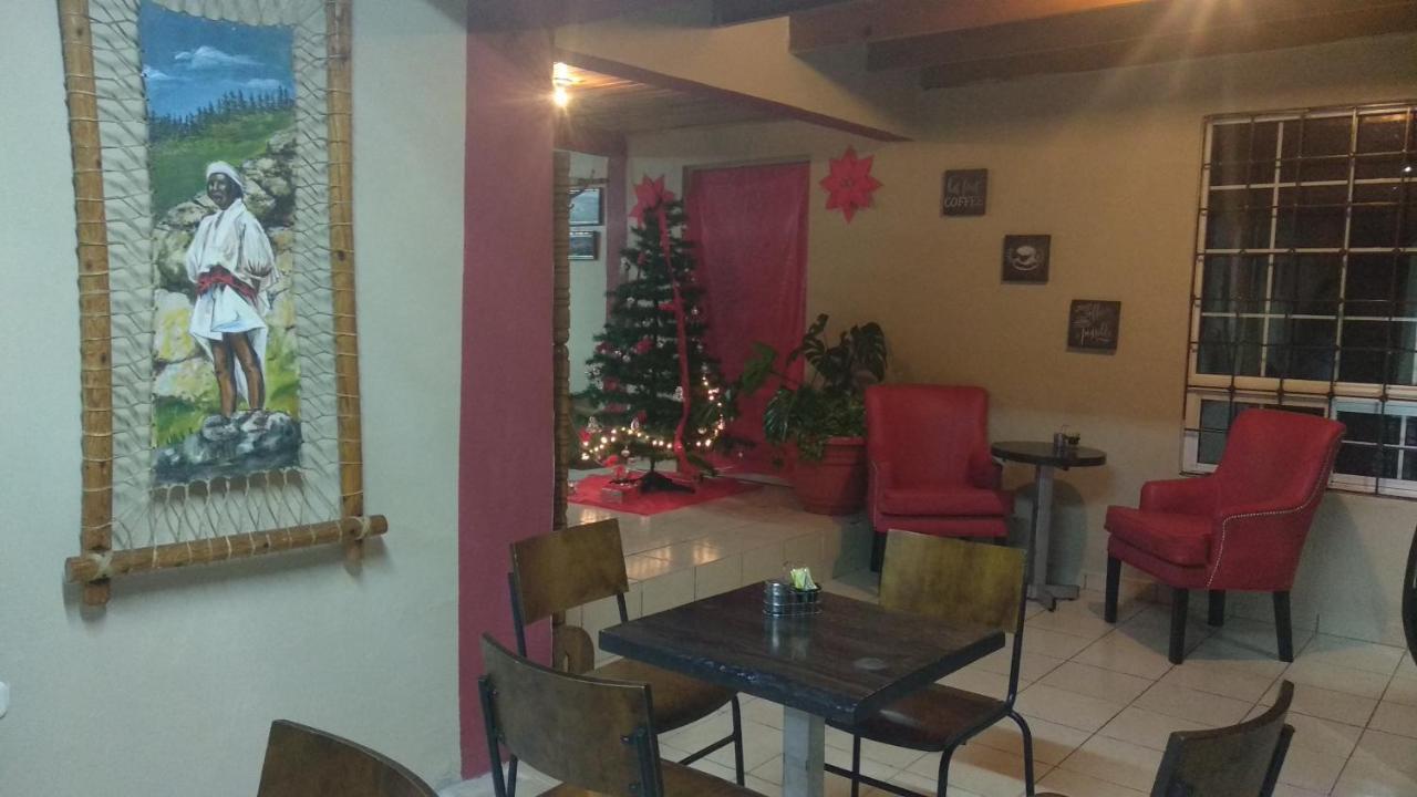Hotel Real De Креел Екстериор снимка